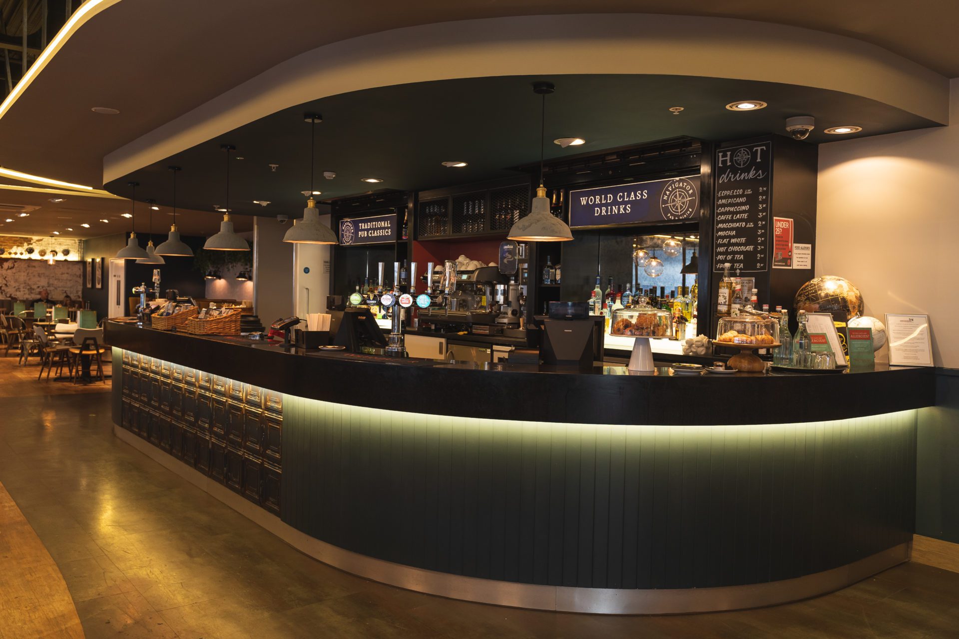 The Navigator Pub at London Southend Airport